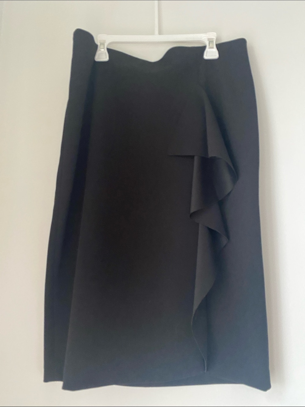 Elegant Black Ruffle Pencil Skirt